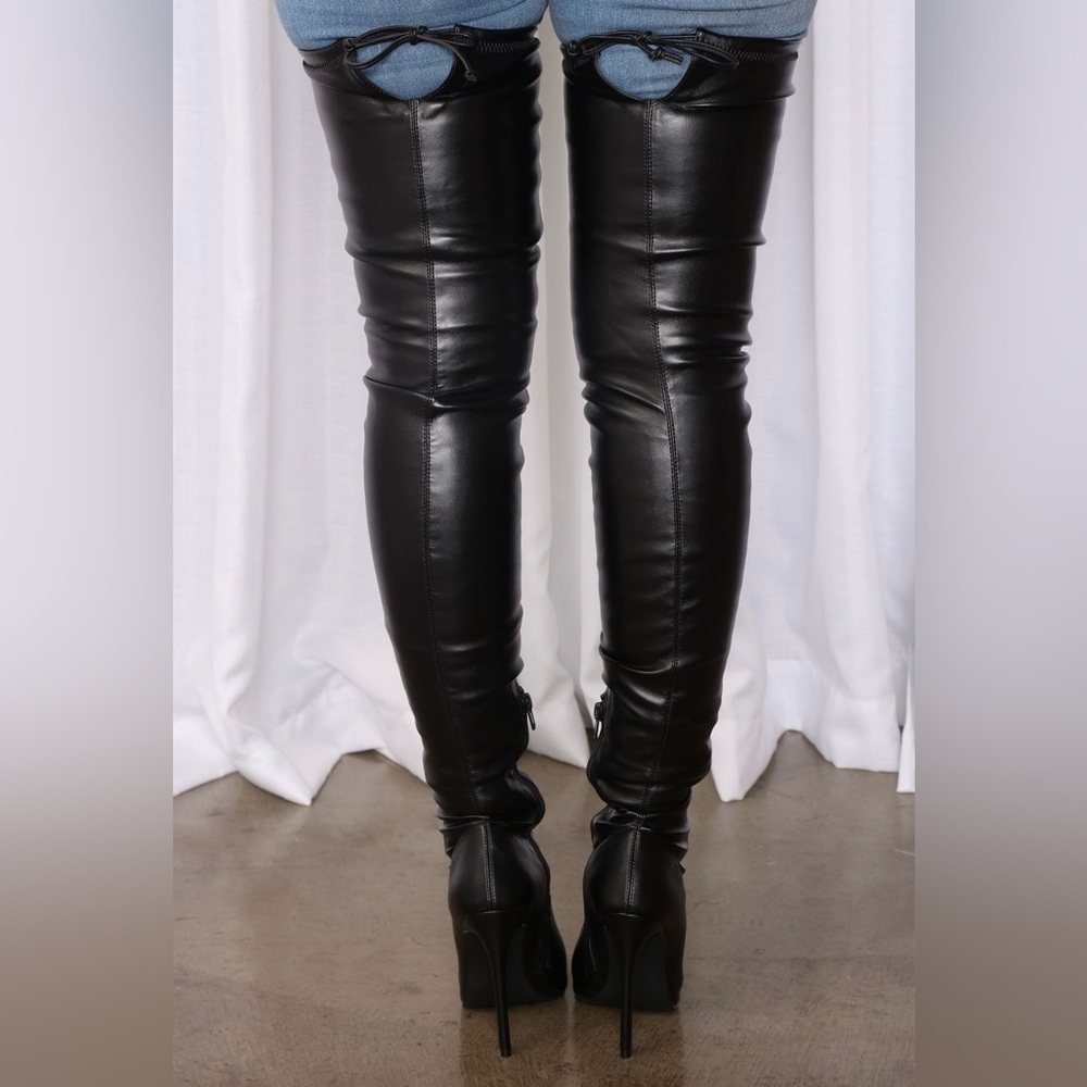 Over the knee boots boots - Picture 3 of 3